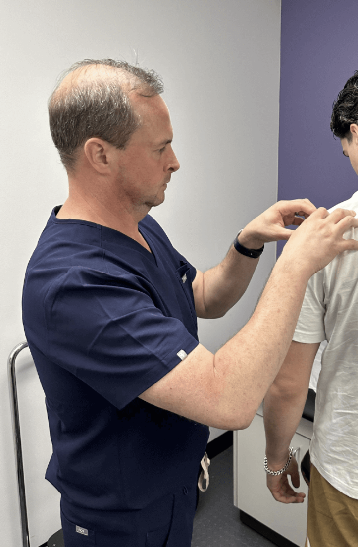 Knee Pain That Won’t Quit? When a Hudson County Knee Surgeon Recommends Arthroscopy